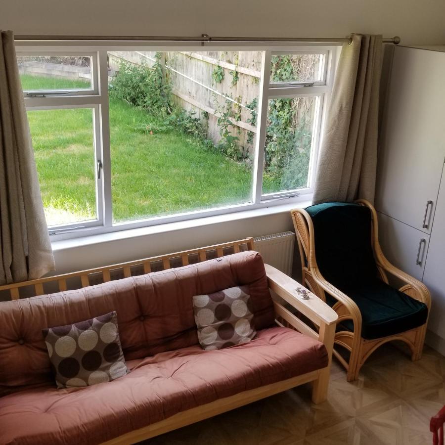 Вилла Small House Near Beach Каус Экстерьер фото